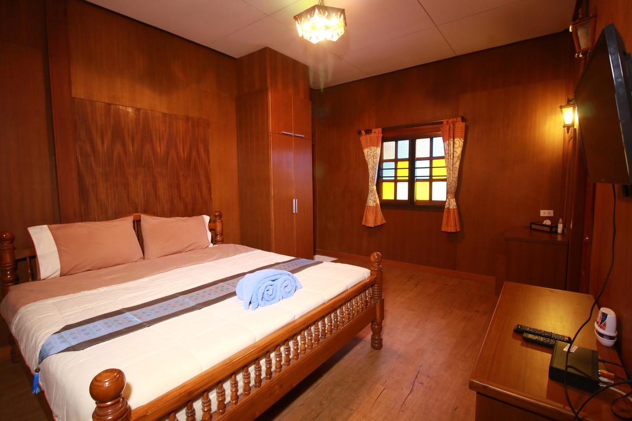 Hotel Papa'S Garden Doi Saket Exterior foto
